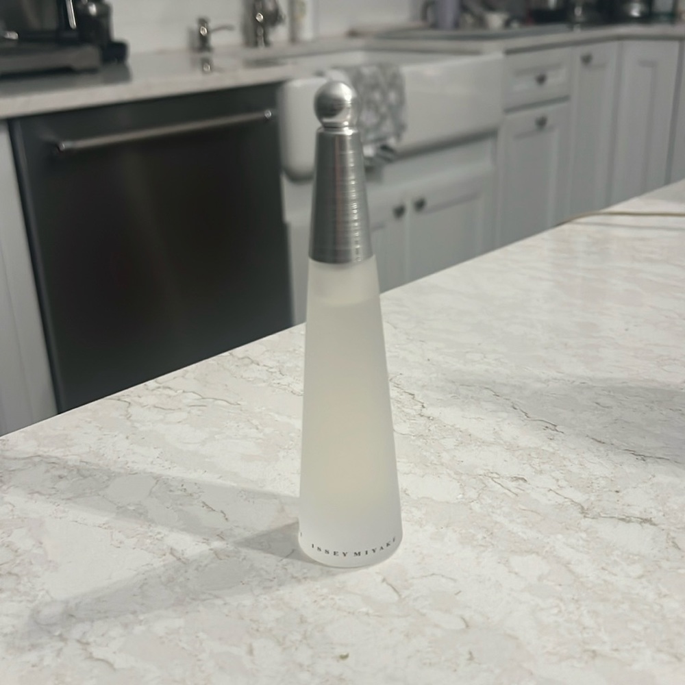 Issey Miyake L’Eau d’Issey Eau de Toilette Natural Spray